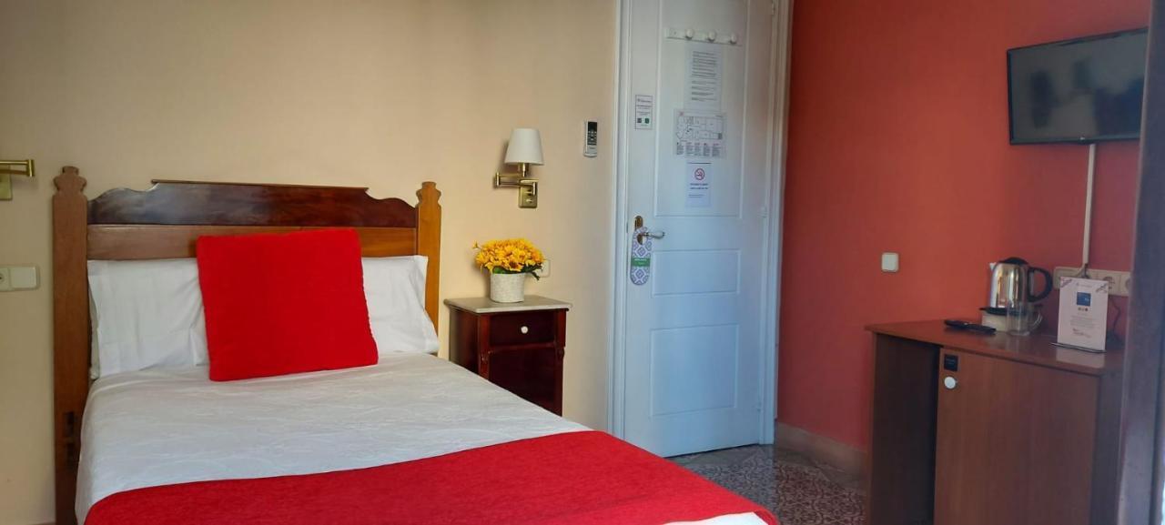 Hotel Noucentista Sitges Eksteriør bilde