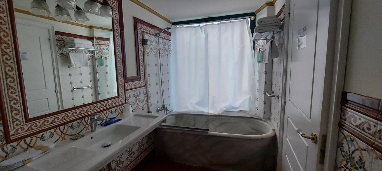Hotel Noucentista Sitges Eksteriør bilde